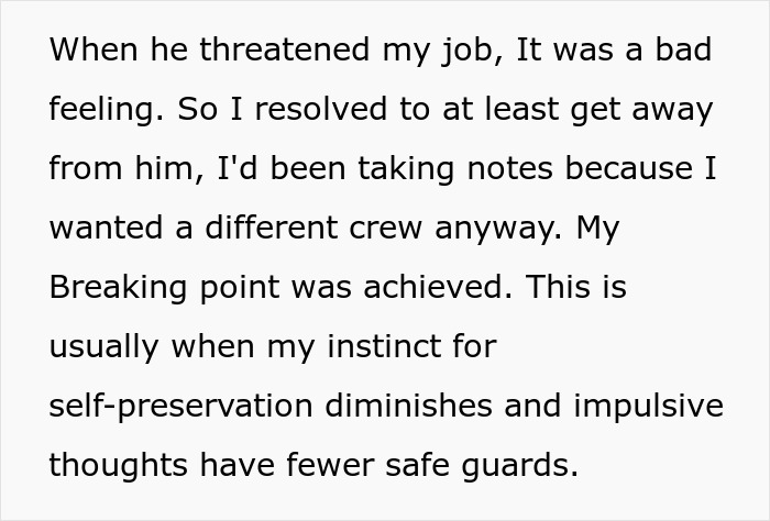 Man uses theatrics at work to get revenge on a workplace bully, frightening him intensely in a dramatic confrontation.