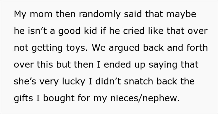 Woman Gobsmacked After Fam Refuses To Give Her “Spoiled” Kids Xmas Presents Woman Gobsmacked After Fam Refuses To Give Her “Spoiled” Kids Xmas Presents