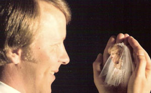 73 Awkward Wedding Photos That Are So Bad They’re Good