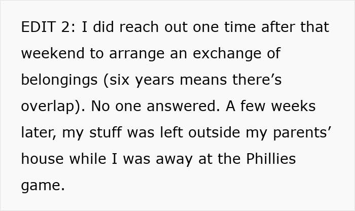 Screenshot of text about arranging exchange of belongings after breakup and Phillies game, referencing breaks off engagement Screenshot of text about arranging exchange of belongings after breakup and Phillies game, referencing breaks off engagement