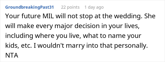 Comment discussing a mother dictating wedding attire causing the groom to refuse marriage, warning about future control.