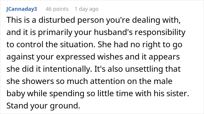 Reddit comment screenshot discussing conflict; mom takes her baby and urged to stand her ground Reddit comment screenshot discussing conflict; mom takes her baby and urged to stand her ground