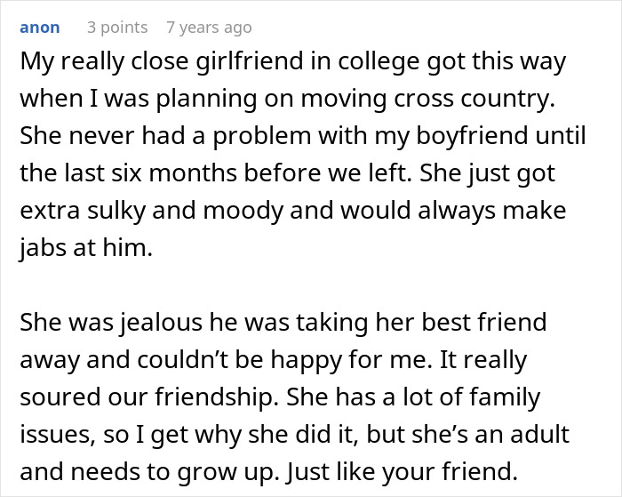 Text post describing a woman fabricating cheating evidence to convince her friend to dump boyfriend, leading to fallout.