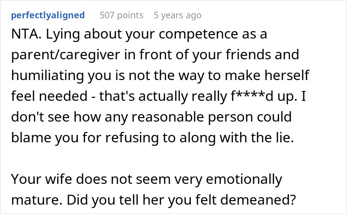 Reddit comment screenshot about refusing to lie in front of friends, guy embarrasses wife mentioned Reddit comment screenshot about refusing to lie in front of friends, guy embarrasses wife mentioned