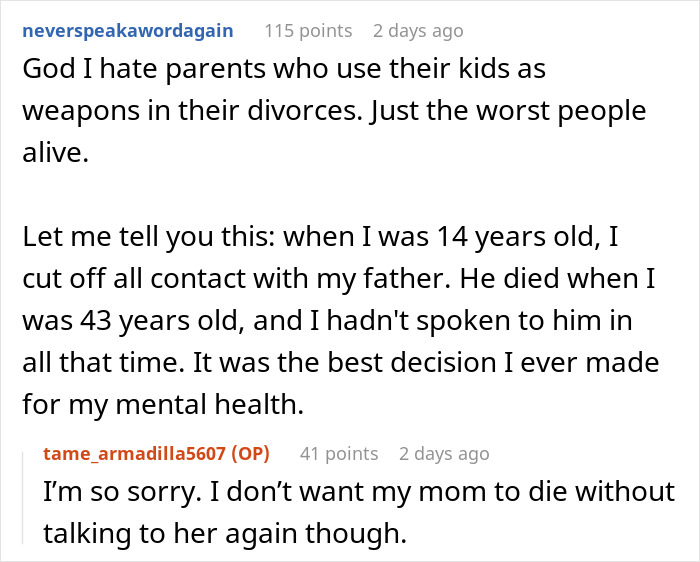 Alt text: Reddit discussion about mom blaming daughter for choosing dad in divorce and refusing involvement in her life Alt text: Reddit discussion about mom blaming daughter for choosing dad in divorce and refusing involvement in her life