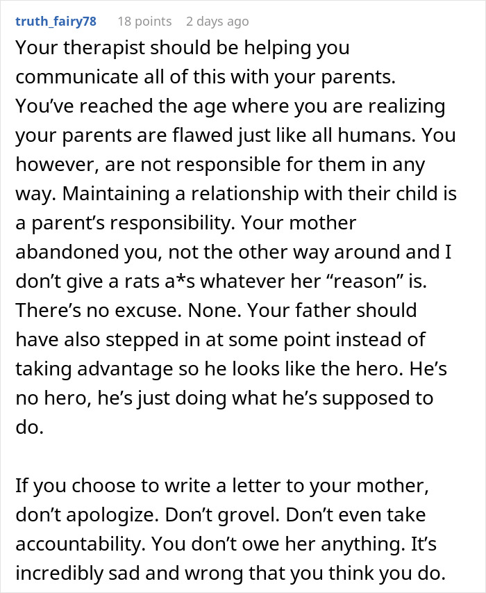 Alt text: Screenshot of a heartfelt Reddit comment about a mom blaming her daughter in divorce and refusing involvement. Alt text: Screenshot of a heartfelt Reddit comment about a mom blaming her daughter in divorce and refusing involvement.