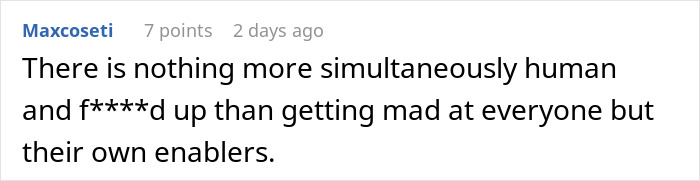 Comment on Reddit about fianc&eacute;e&rsquo;s obsession with her bully and its impact on relationships, highlighting emotional conflict.