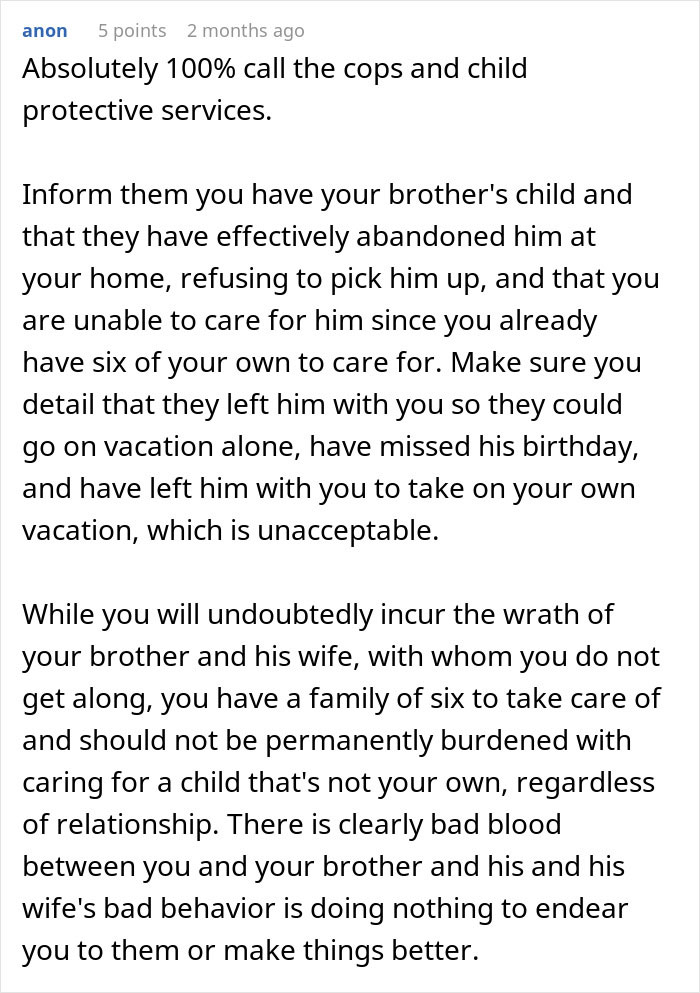 Comment advising calling cops and child services due to stressed mom of 6 overwhelmed by brother blocking her while babysitting.