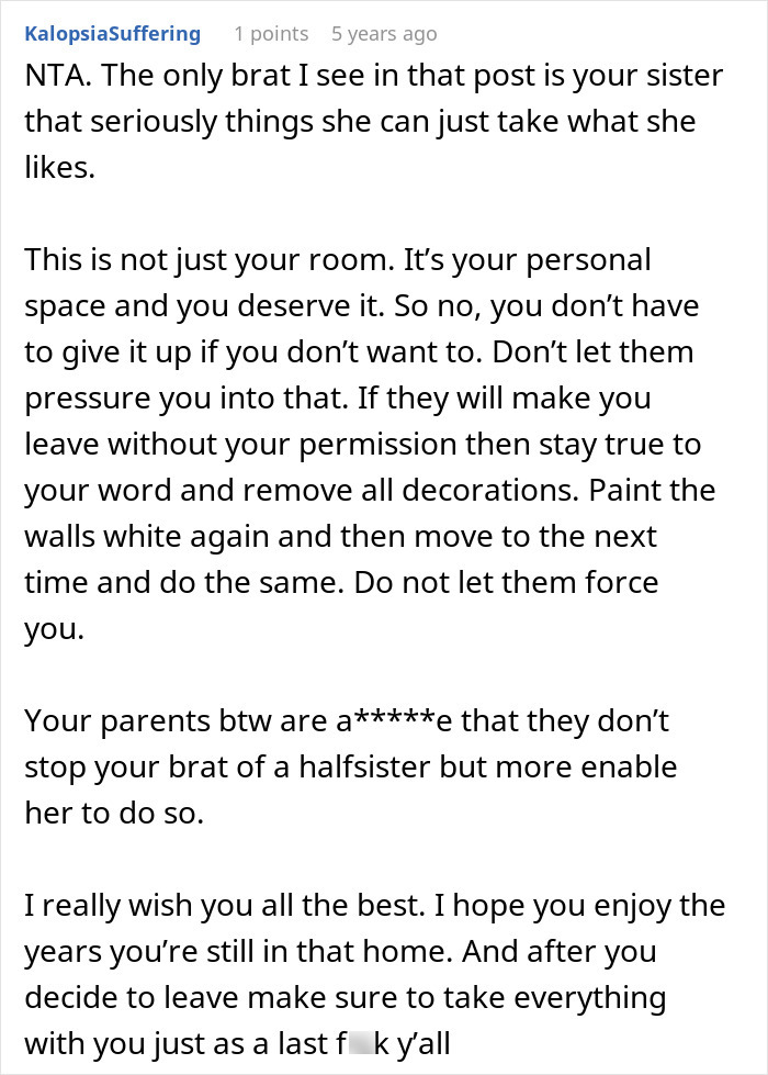 Comment defending teen accused of crushing half-sister’s dreams by refusing Christmas gift in personal space dispute. Comment defending teen accused of crushing half-sister’s dreams by refusing Christmas gift in personal space dispute.