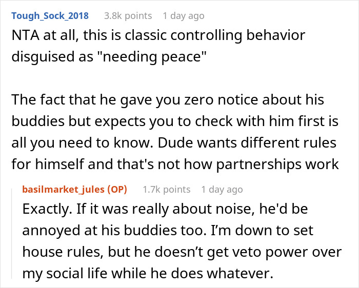 Reddit comment screenshot about controlling boyfriend ban friends relationship and vetoing partner's social life Reddit comment screenshot about controlling boyfriend ban friends relationship and vetoing partner's social life