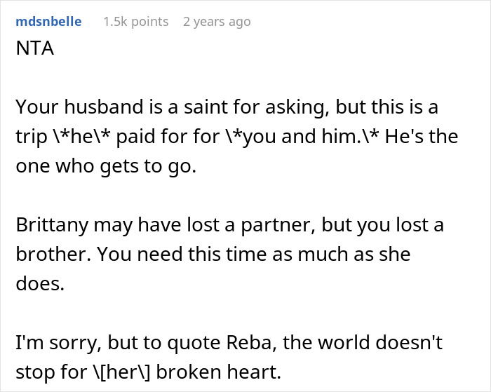 Screenshot of a forum post discussing a woman demanding friend kicks husband out of romantic getaway. Screenshot of a forum post discussing a woman demanding friend kicks husband out of romantic getaway.