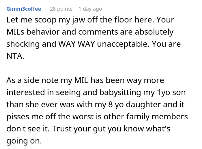 Reddit comment screenshot about a mom storming off with her baby after MIL tried to take over feeding Reddit comment screenshot about a mom storming off with her baby after MIL tried to take over feeding