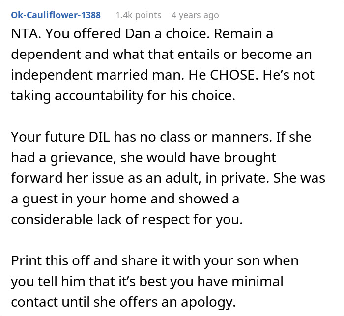 Comment discussing a mom urging son not to marry girlfriend after high school and fianc&eacute; holding a grudge for years.