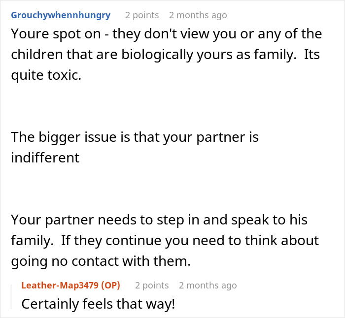 Online discussion about aunties showing favoritism to one kid, causing mom to finally snap over the unfair treatment.