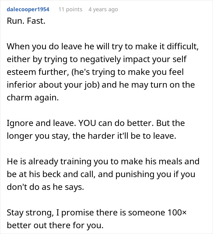 Comment warning about boyfriend fears golddiggers and control through cooking expectations in a relationship.