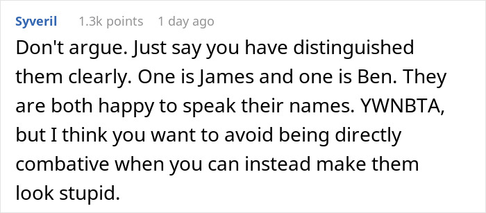 Comment advising to avoid conflict when distinguishing twins, related to parent refusing to make twins less similar.