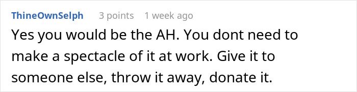 Screenshot of a Reddit comment about a daycare worker suspecting a coworker gave a passive-aggressive gift. Screenshot of a Reddit comment about a daycare worker suspecting a coworker gave a passive-aggressive gift.