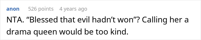 Screenshot of an online discussion about a mom urging her son not to marry his girlfriend right after high school.