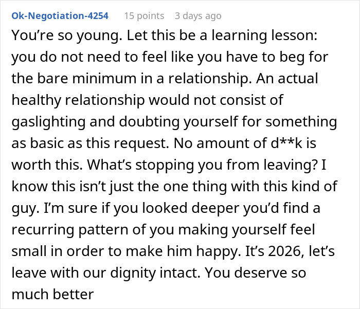 Comment advising a young woman to leave an unhealthy relationship with a man who fails to buy Christmas presents. Comment advising a young woman to leave an unhealthy relationship with a man who fails to buy Christmas presents.