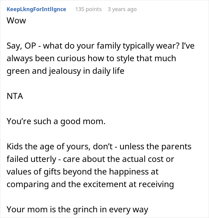 Woman Gobsmacked After Fam Refuses To Give Her “Spoiled” Kids Xmas Presents Woman Gobsmacked After Fam Refuses To Give Her “Spoiled” Kids Xmas Presents