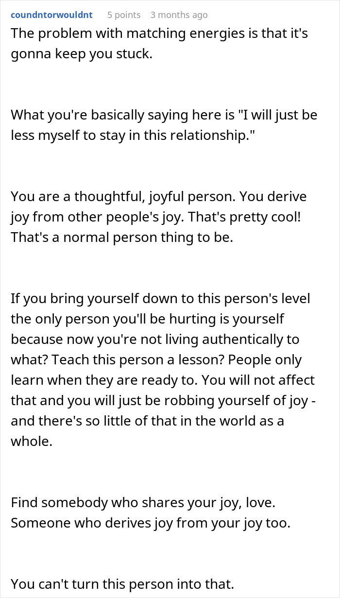 Text discussing how a woman should match relationship energy with her boyfriend to maintain authenticity and joy. Text discussing how a woman should match relationship energy with her boyfriend to maintain authenticity and joy.