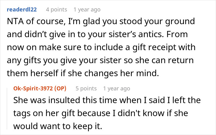 Siblings Bicker At Christmas As Entitled Sister Demands Their Mom’s Present For Herself Siblings Bicker At Christmas As Entitled Sister Demands Their Mom’s Present For Herself