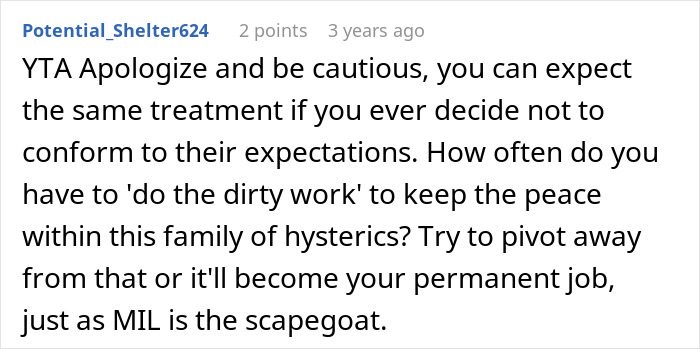 Text post discussing MIL paying a wedding planner who slept with her dad and family demanding she gets kicked out.