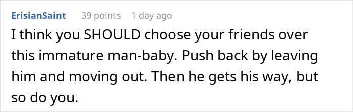 Reddit comment advising to choose friends over immature boyfriend, boyfriend ban friends relationship advice screenshot Reddit comment advising to choose friends over immature boyfriend, boyfriend ban friends relationship advice screenshot