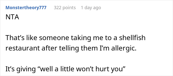 Screenshot of a forum comment discussing a recovering alcoholic refusing a second date planned around bars. Screenshot of a forum comment discussing a recovering alcoholic refusing a second date planned around bars.