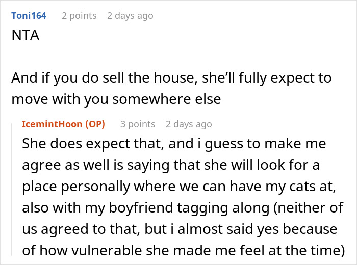 Text conversation about a mom in debt and her daughter refusing to sell the inherited home to help financially.