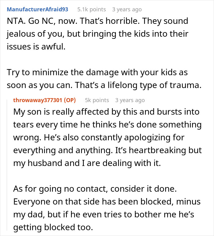 Woman Gobsmacked After Fam Refuses To Give Her “Spoiled” Kids Xmas Presents Woman Gobsmacked After Fam Refuses To Give Her “Spoiled” Kids Xmas Presents