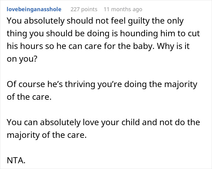 Reddit screenshot advising mother, mentions mom regrets becoming a parent and urges partner to share childcare.
