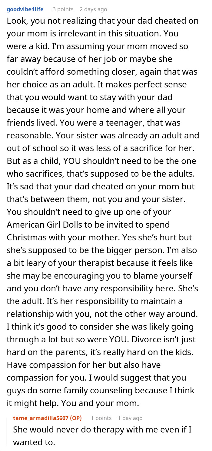 Screenshot of an online discussion about a mom blaming her daughter for picking dad in the divorce and refusing involvement. Screenshot of an online discussion about a mom blaming her daughter for picking dad in the divorce and refusing involvement.