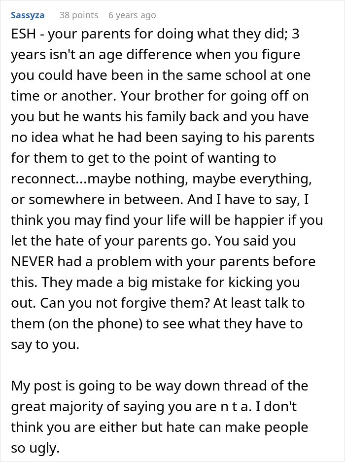 Comment text discussing family conflict and a woman refusing parents to see her baby due to past issues from 15 years ago. Comment text discussing family conflict and a woman refusing parents to see her baby due to past issues from 15 years ago.