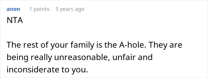 Screenshot of an online comment discussing a teen accused of crushing half-sister&rsquo;s dreams by refusing a Christmas gift.