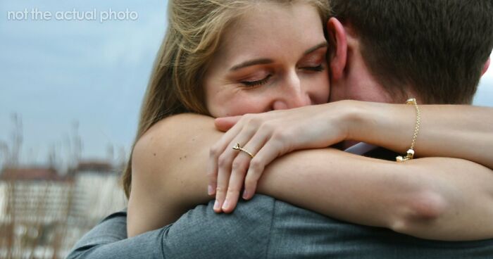 Woman Discovers She’s Engaged To Her First Cousin After A Shocking Family Christmas