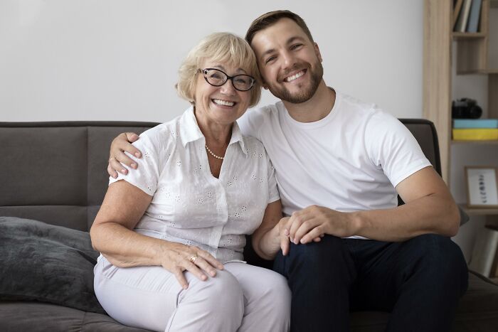 32 People Spill The Darkest And Most Disturbing Secrets Hidden By Their Partners