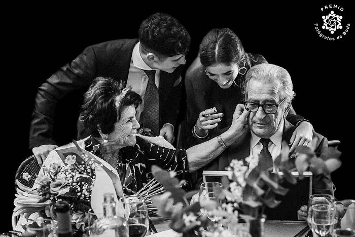 Love, Gently Adjusted. Photo Victor Magallon