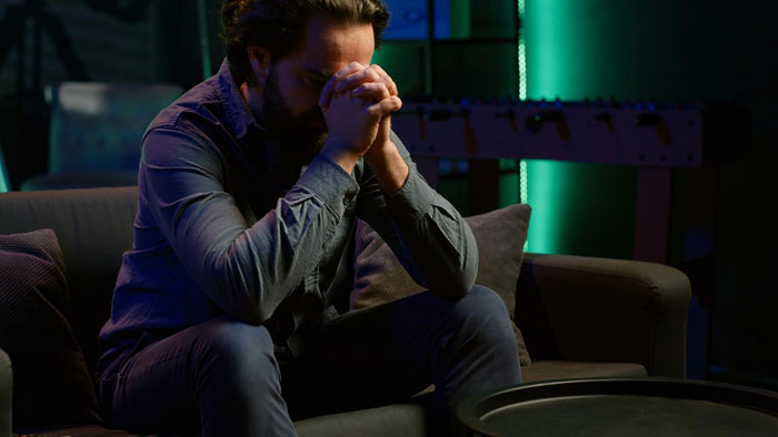 Guy Calls Fiancée Selfish And Cruel For Refusing To Give Away Their Savings To Alcoholic Friend