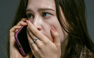 Mom Ghosts Friend For Hours After Asking Them To Babysit For “20 Minutes”, Blows Up When They Call For Help