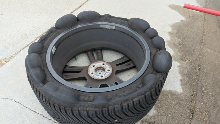 What Is This, Took The Tire Off, Looks So Bad