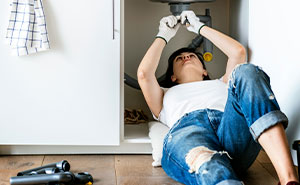 Woman Fixes Everything Her Boyfriend Promised He’d Do, He Stomps Around Like A Baby Over It