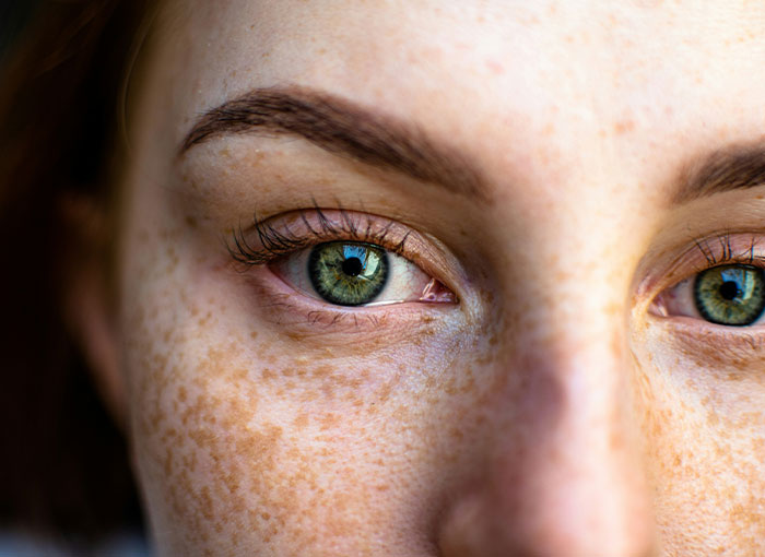 57 Things Women Did To Their Bodies As Teens Because Beauty Standards Said They Should