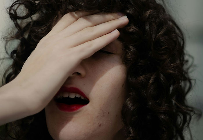 57 Things Women Did To Their Bodies As Teens Because Beauty Standards Said They Should