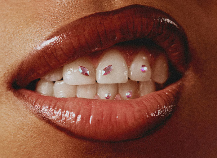 57 Things Women Did To Their Bodies As Teens Because Beauty Standards Said They Should