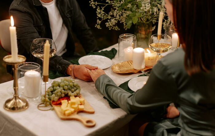 63 Traditions From Around The World That Are So Strange Or Stupid, They Feel Made Up