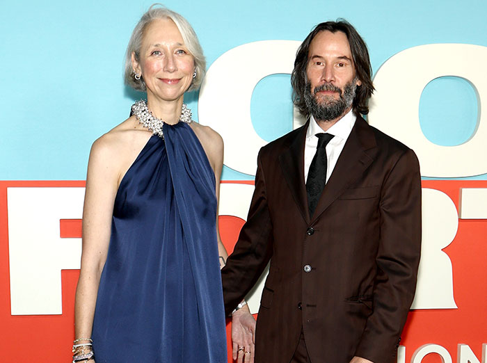 Video of Keanu Reeves Ice Skating With Alexandra Grant Leaves Fans Worried and Reignites Rumors Video of Keanu Reeves Ice Skating With Alexandra Grant Leaves Fans Worried and Reignites Rumors