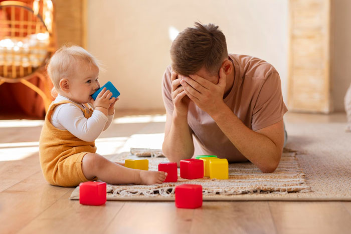 Childless Sis Keeps Lecturing Man About Baby Food, Livid When He “Mansplains” Breastfeeding To Her