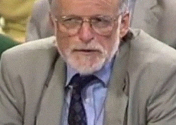 39 Times Celebrity Deaths Didn't Sit Right With People