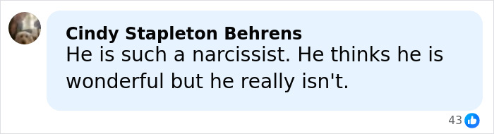 Screenshot of a Facebook comment criticizing Ryan Reynolds in relation to the leaked manipulative email to Colleen Hoover.
